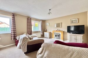 Lounge- click for photo gallery